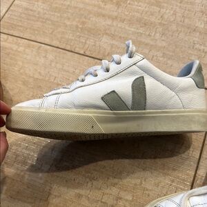 Size 6.  Veja Campo Leather Sneakers.  Color is Matcha.